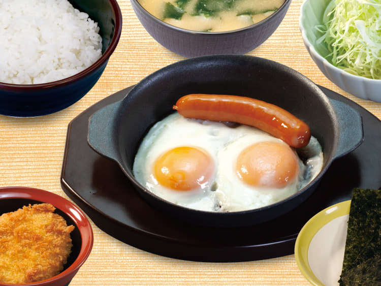 得朝ソーセージエッグ定食
