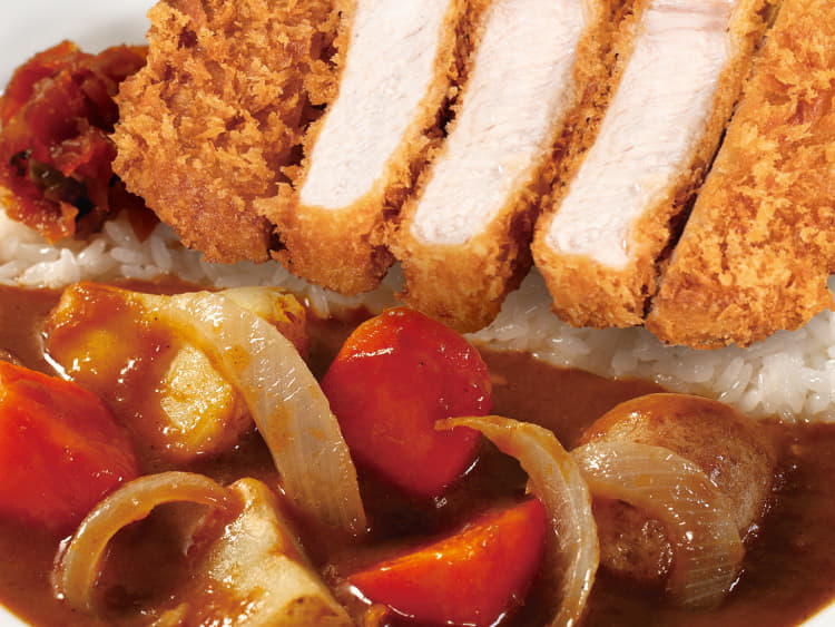 ごろごろ野菜超厚切りリブロースかつカレー
