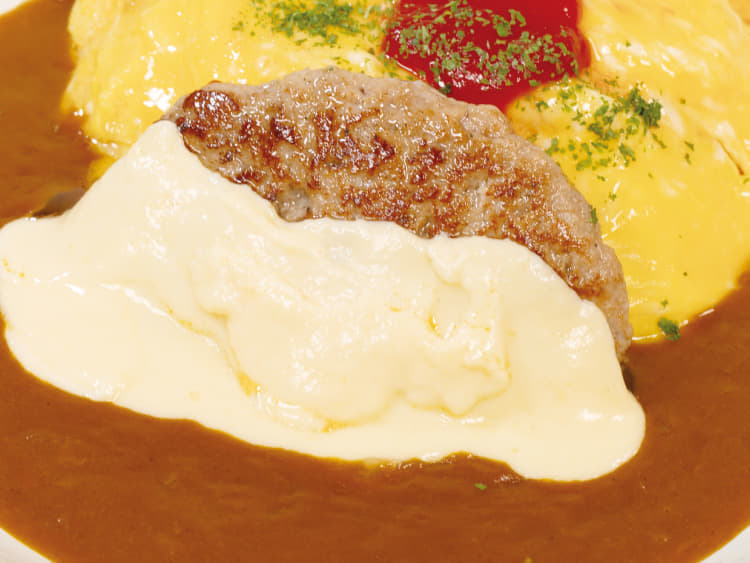 たっぷりチーズハンバーグオムレツカレー