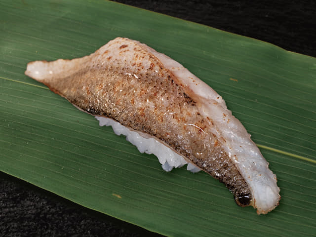 カマス炙り岩塩(1貫)