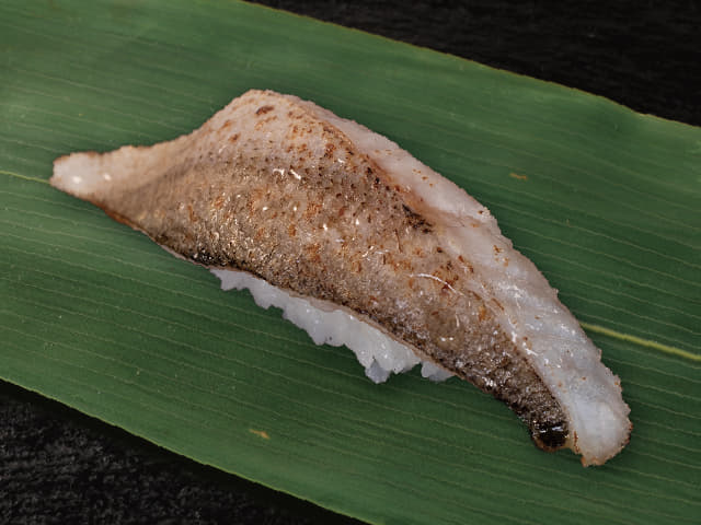カマス炙り岩塩(1貫)
