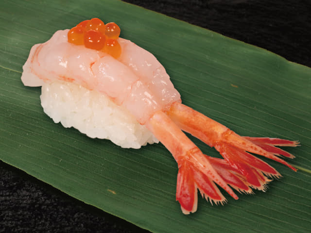 北海道産南蛮エビいくらのせ(１貫)